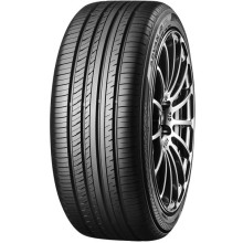 235/55 R17 Yokohama Advan dB V552 99V 